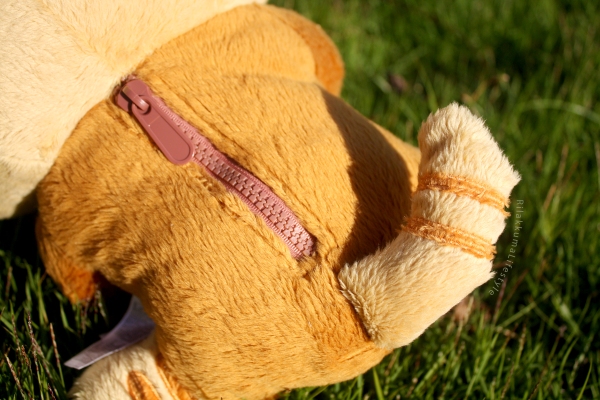 Rilakkuma Lifestyle - Rilakkuma plush - Tiger series - taiyaki - cat series - stuffed animal - cute - kawaii - のんびりネコ - リラックマ ぬいぐるみ - back zipper tail detail